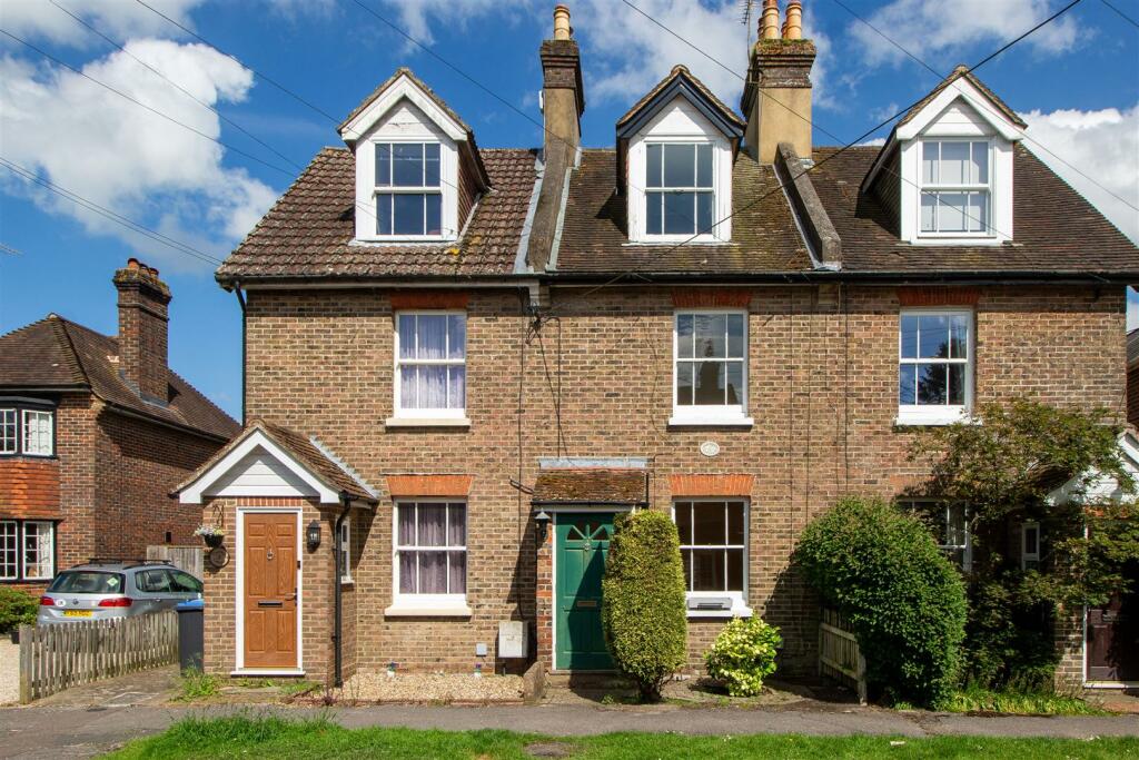 2 bedroom terraced house for sale in Victorian charm in heart of