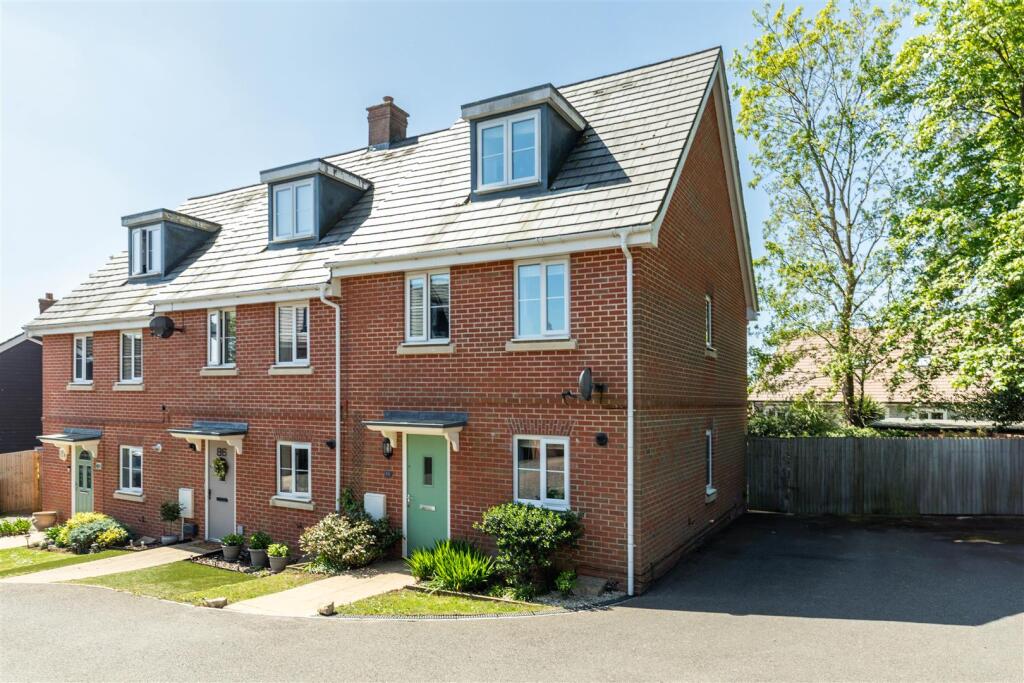Main image of property: Cedar Avenue, Haywards Heath