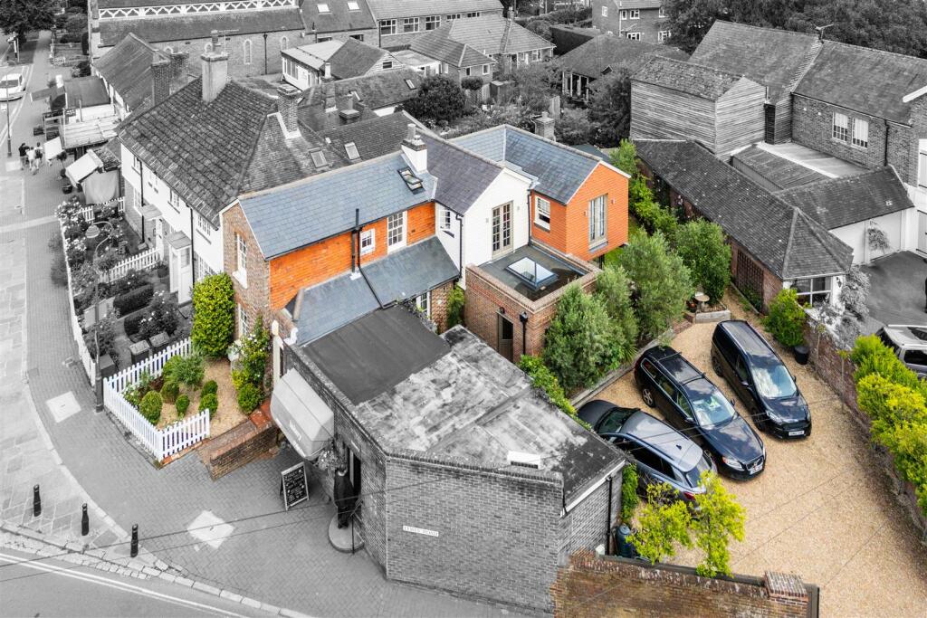 Main image of property: High Street, Lindfield