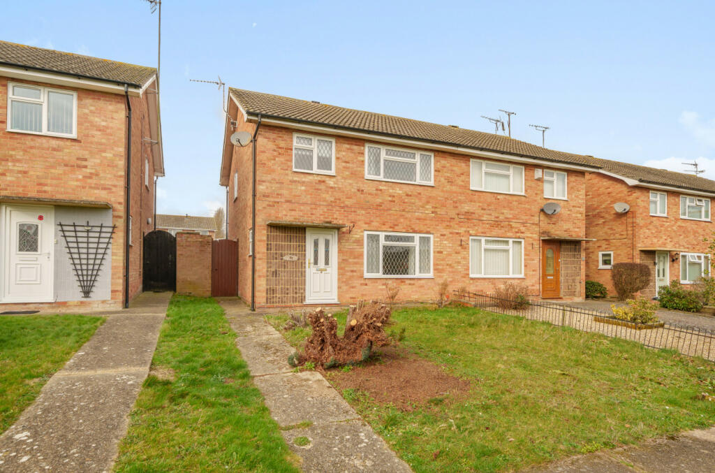 3 bedroom semidetached house for sale in St. Marys Road, Stowmarket