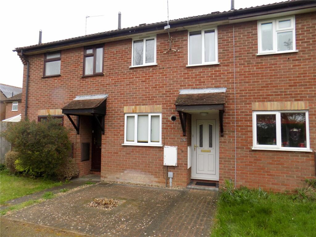 2 bedroom terraced house for rent in Salter Close, Bury St Edmunds, Suffolk, IP32