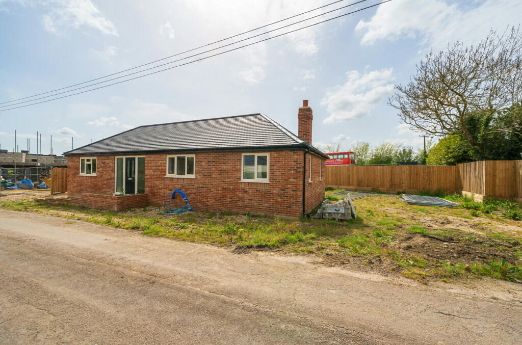 3 bedroom bungalow for sale in Rear Of 12 Lime Tree Cottages, Forward
