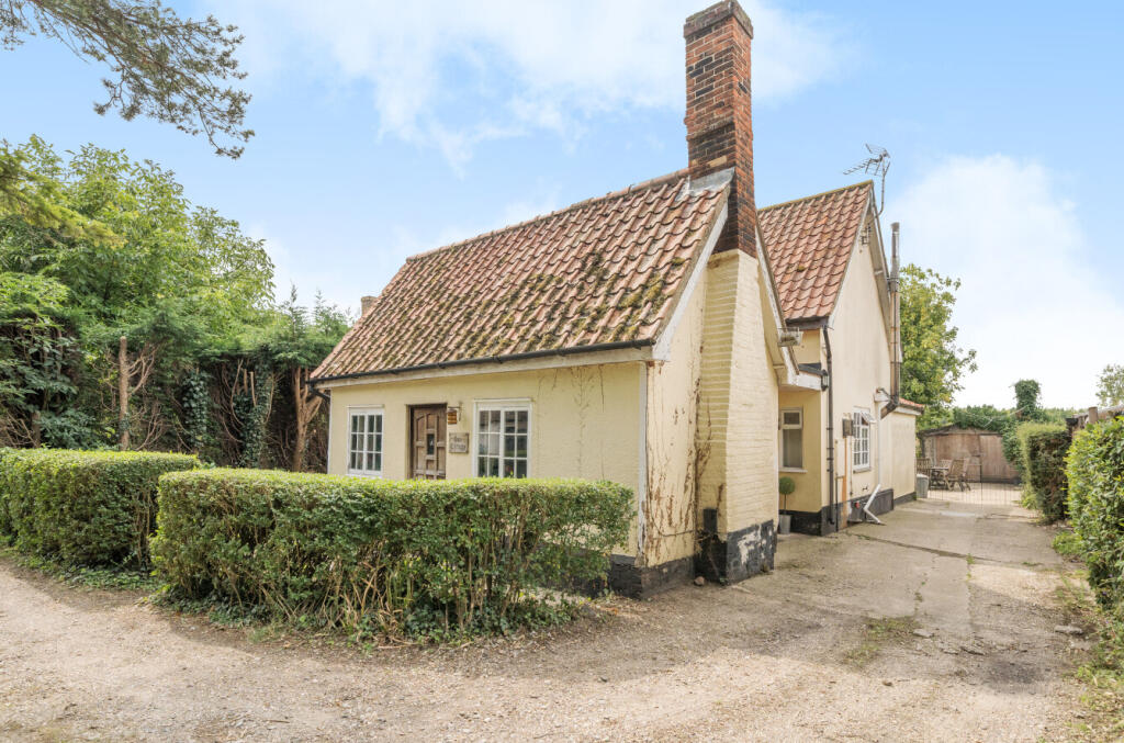 Main image of property: Middlewood Green, Stowmarket, Suffolk, IP14