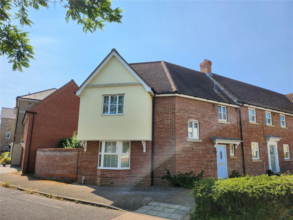 3 bedroom end of terrace house for sale in Fen Way, Bury St. Edmunds, IP33