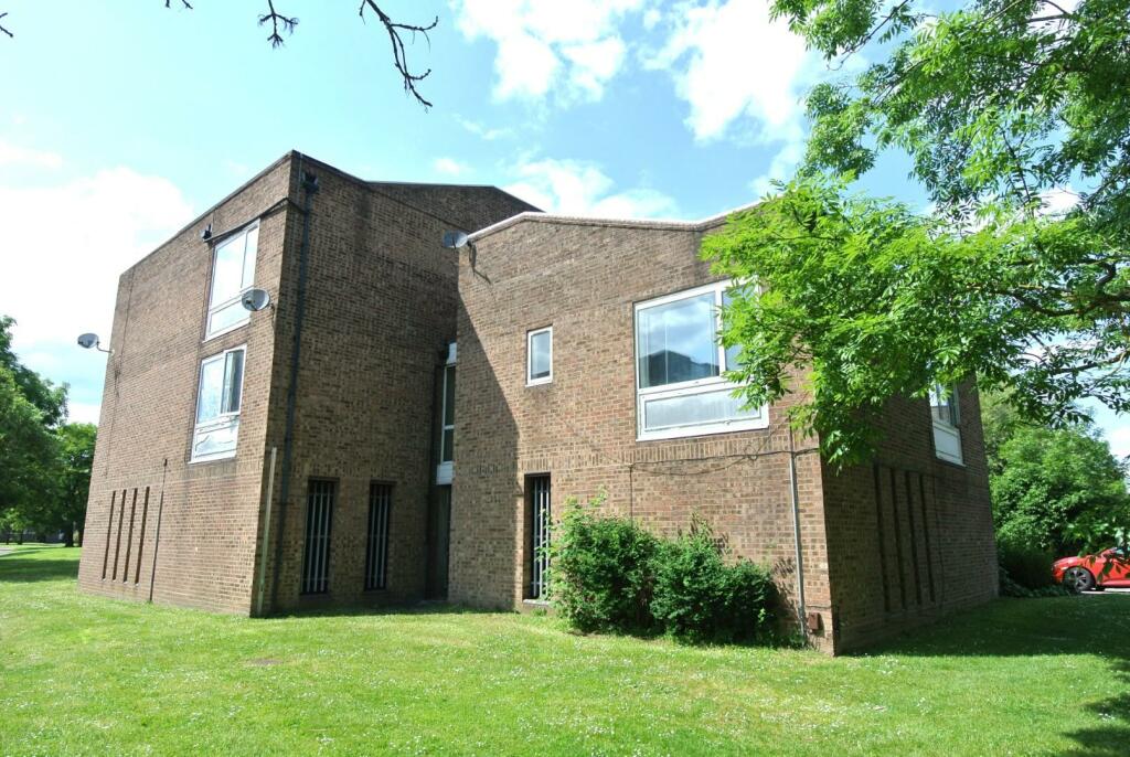 Studio flat for sale in Whitley Close, Stanwell, StainesUponThames, TW19
