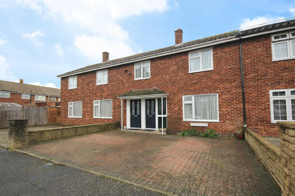 Main image of property: Hengrove Crescent, Ashford