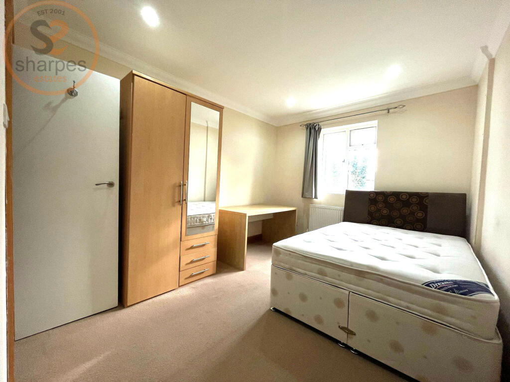 Main image of property: Robinson Road, London