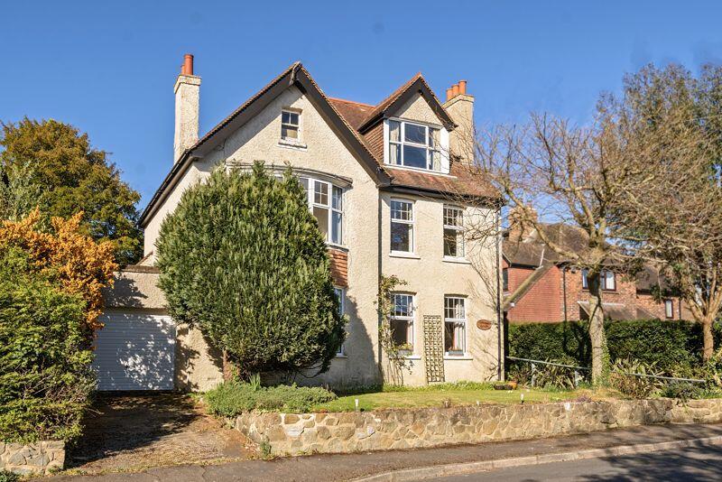 Main image of property: Hythe/Saltwood