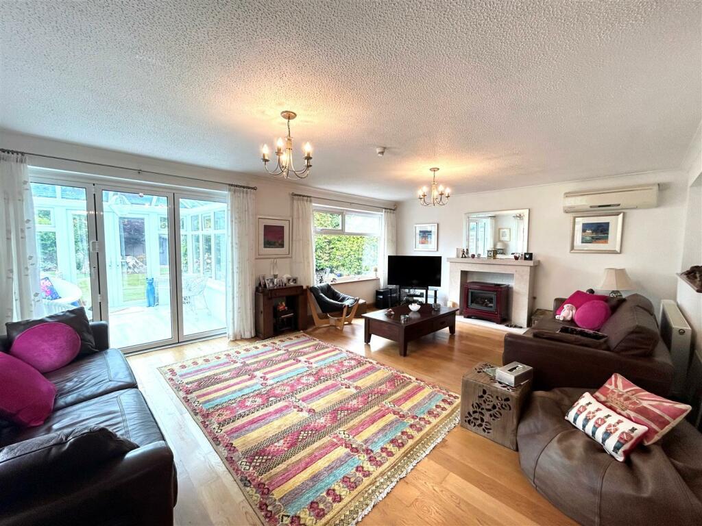 Additional property image - Mayflower Road, Park Street, St. Albans