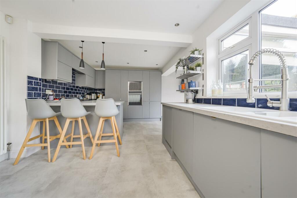 Additional property image - Larch Avenue, Bricket Wood, St. Albans