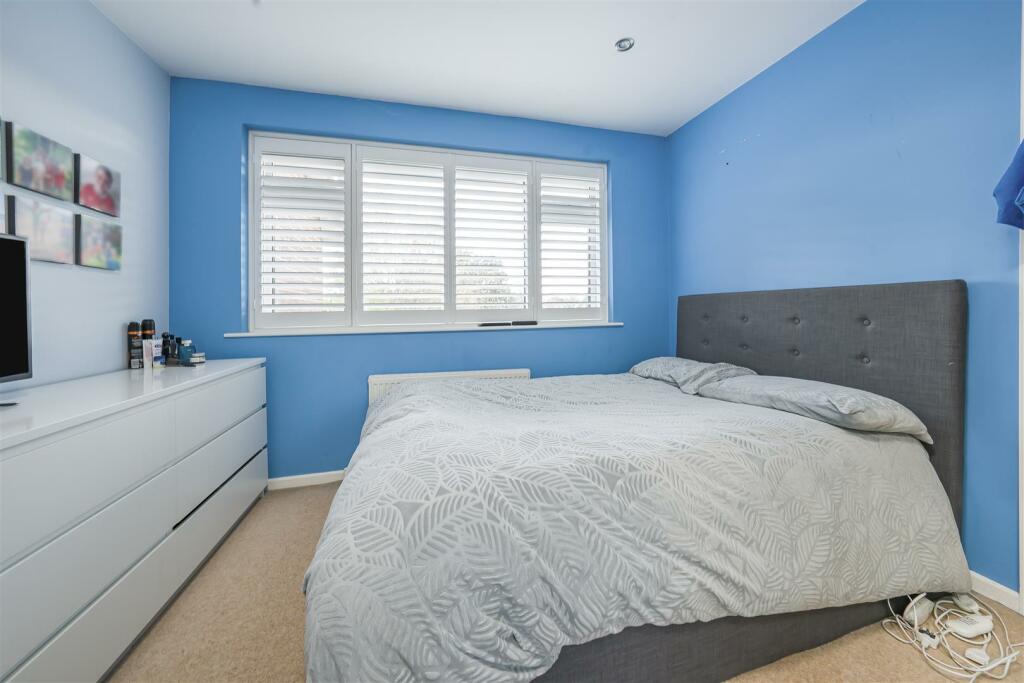 Additional property image - Larch Avenue, Bricket Wood, St. Albans