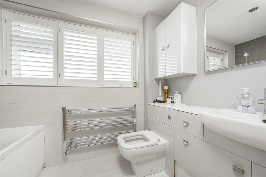 Additional property image - Larch Avenue, Bricket Wood, St. Albans
