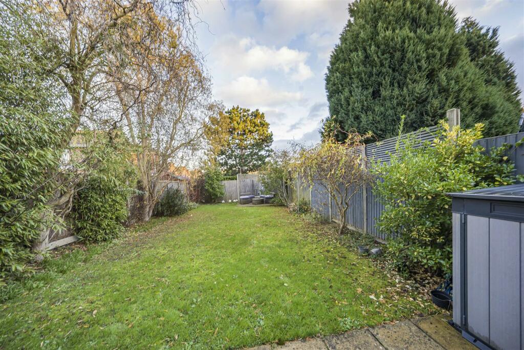 Additional property image - Larch Avenue, Bricket Wood, St. Albans