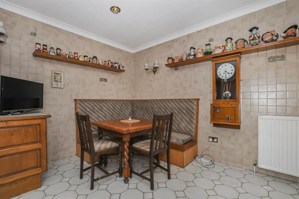 Additional property image - Old Watford Road, Bricket Wood, St. Albans