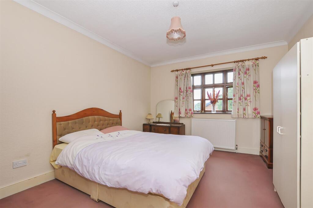 Additional property image - Old Watford Road, Bricket Wood, St. Albans