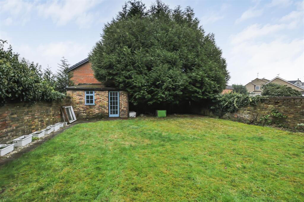 Additional property image - Old Watford Road, Bricket Wood, St. Albans