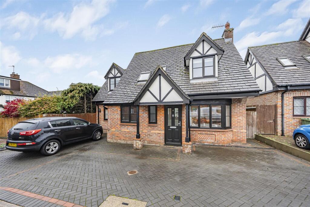 Main image of property: Turnberry Drive, Bricket Wood, St. Albans