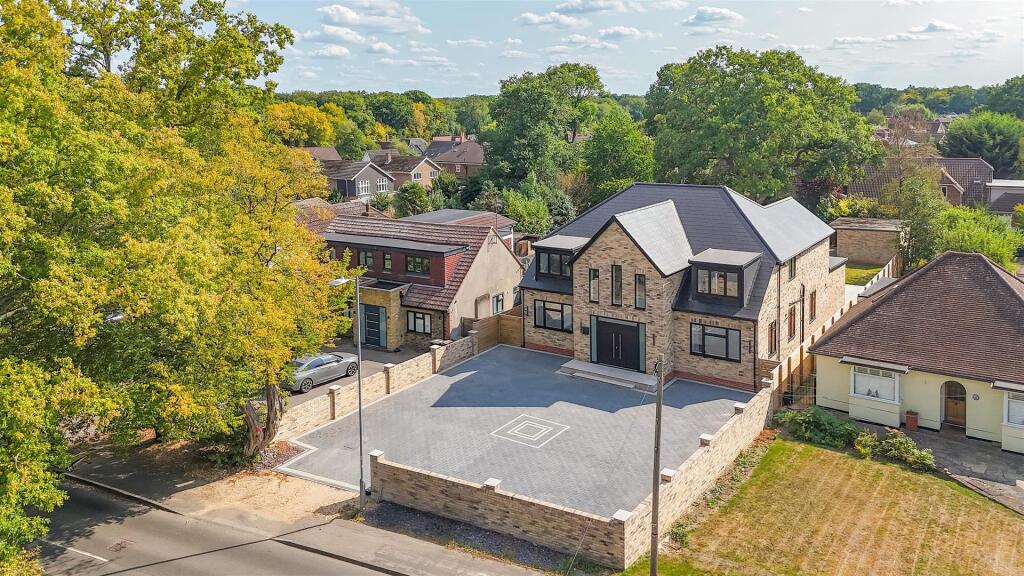 Main image of property: Mount Pleasant Lane, Bricket Wood