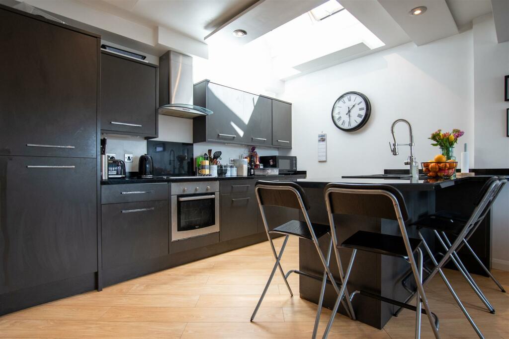 2 bedroom apartment for sale in 58 Stanley Road, Wellingborough, NN8