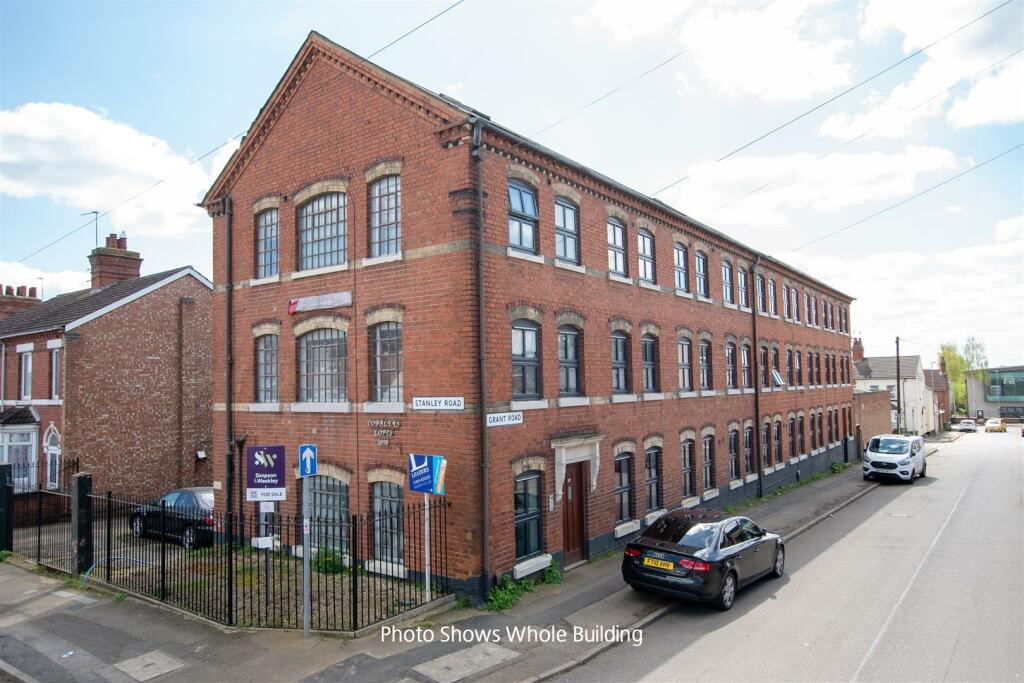 2 bedroom apartment for sale in 58 Stanley Road, Wellingborough, NN8