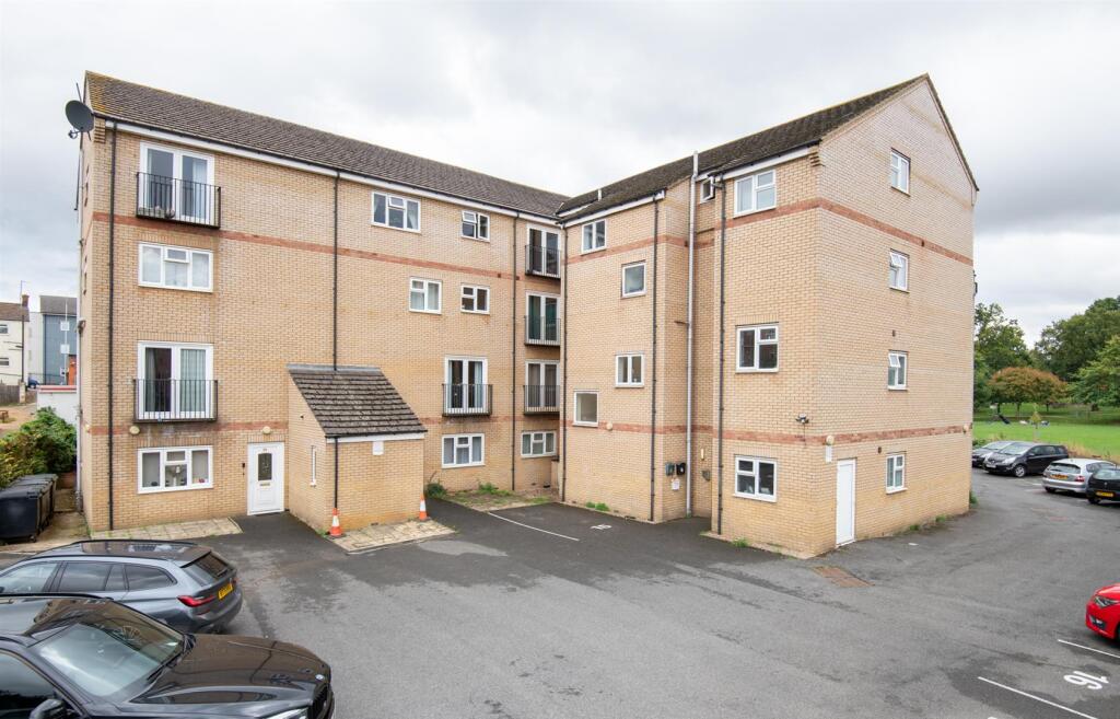 Main image of property: Fields View, Wellingborough