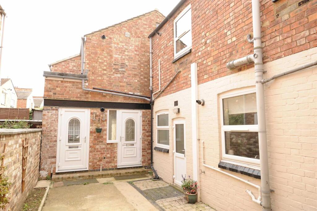 Main image of property: Victoria Road, Wellingborough
