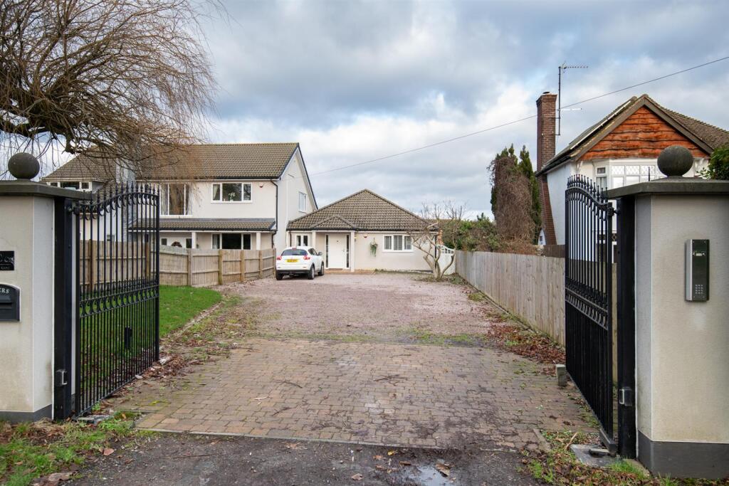 Main image of property: Hardwick Road, Wellingborough