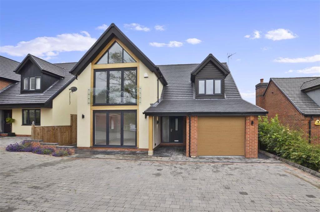 5 bedroom detached house for sale in Cloves Hill, Morley, Ilkeston
