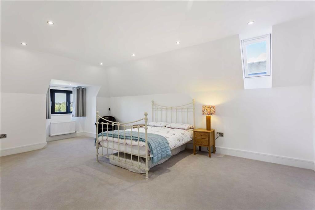 6 bedroom detached house for sale in Cloves Hill, Morley, Ilkeston