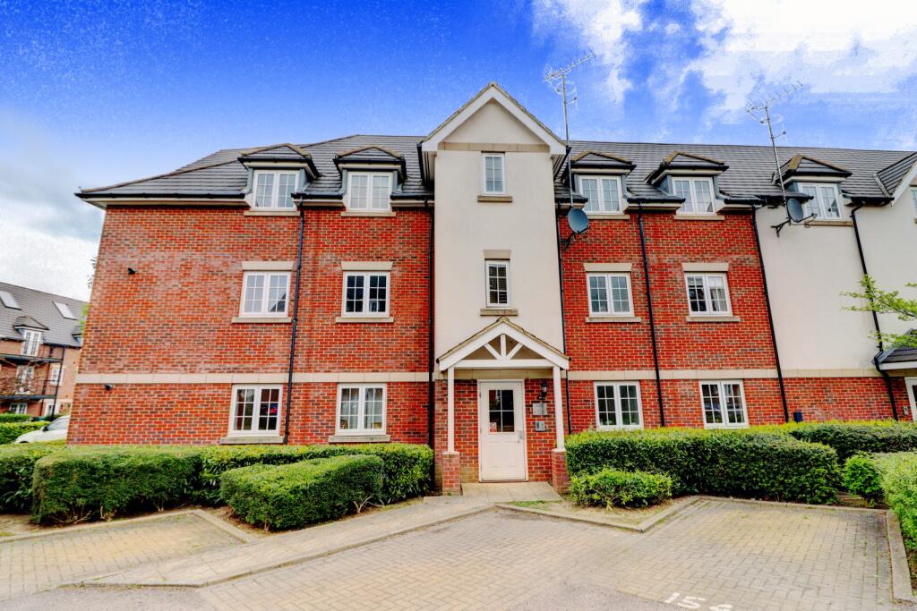 1 bedroom apartment for sale in Grange House, Grange Drive, High