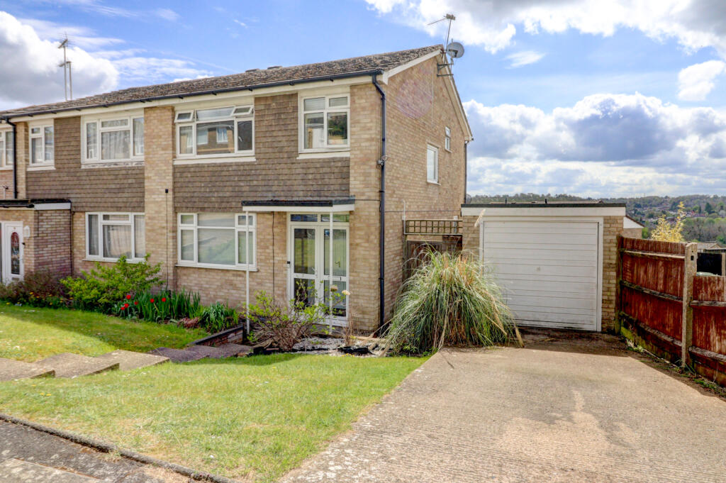 Main image of property: Kestrel Close, High Wycombe, Buckinghamshire, HP13