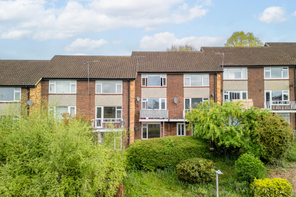 Main image of property: Amersham Hill, High Wycombe, Buckinghamshire, HP13