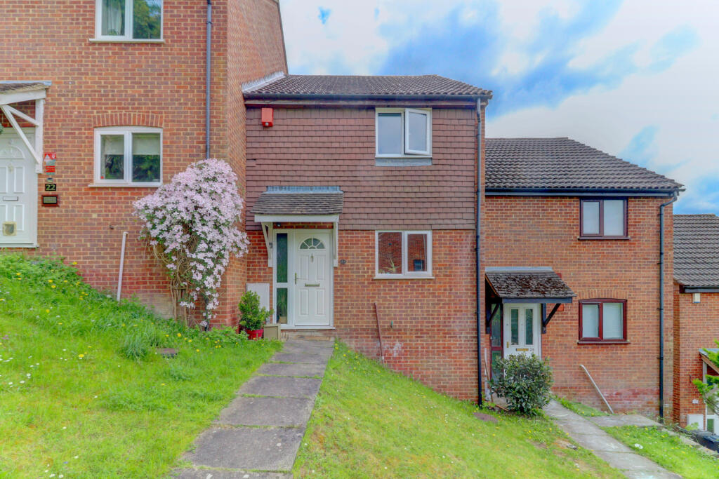 Main image of property: Wychwood Gardens, High Wycombe, Buckinghamshire, HP12