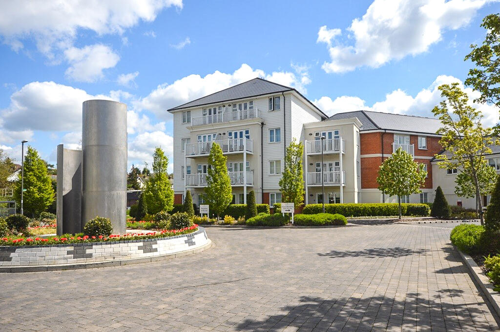 Main image of property: Chequers Avenue, High Wycombe, Buckinghamshire, HP11