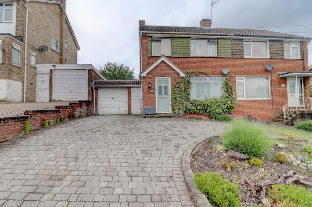 Main image of property: Telford Way, High Wycombe, Buckinghamshire, HP13