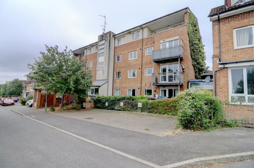Main image of property: Windrush Drive, High Wycombe, Buckinghamshire, HP13