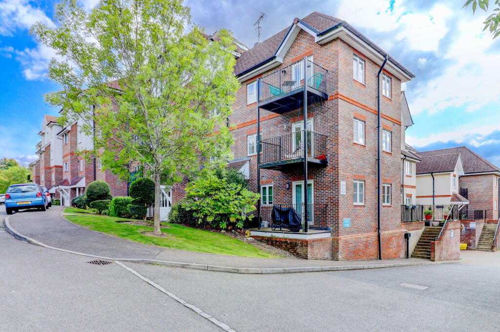 Main image of property: Freer Crescent, High Wycombe, Buckinghamshire, HP13