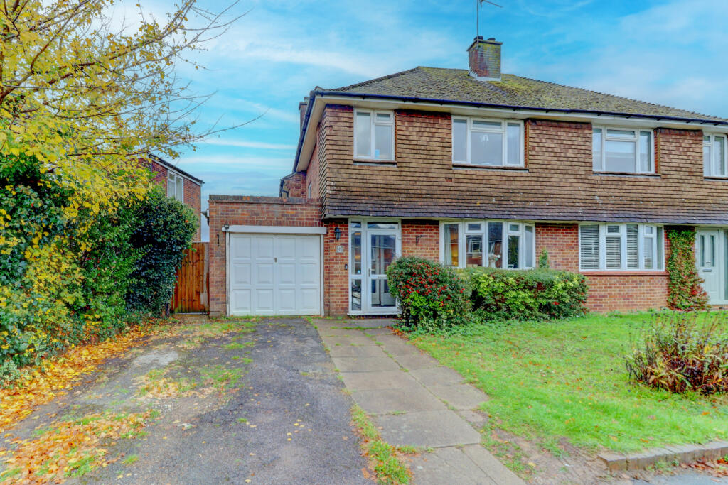 Main image of property: The Pastures, High Wycombe, Buckinghamshire, HP13