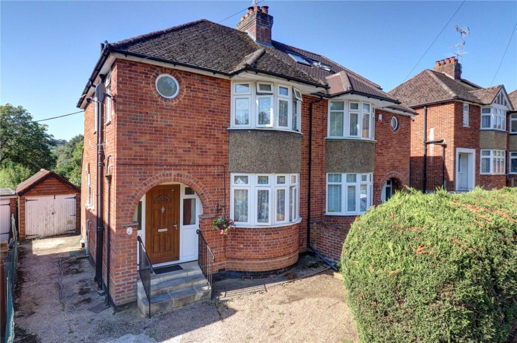 3 bedroom semidetached house for sale in Guinions Road, High