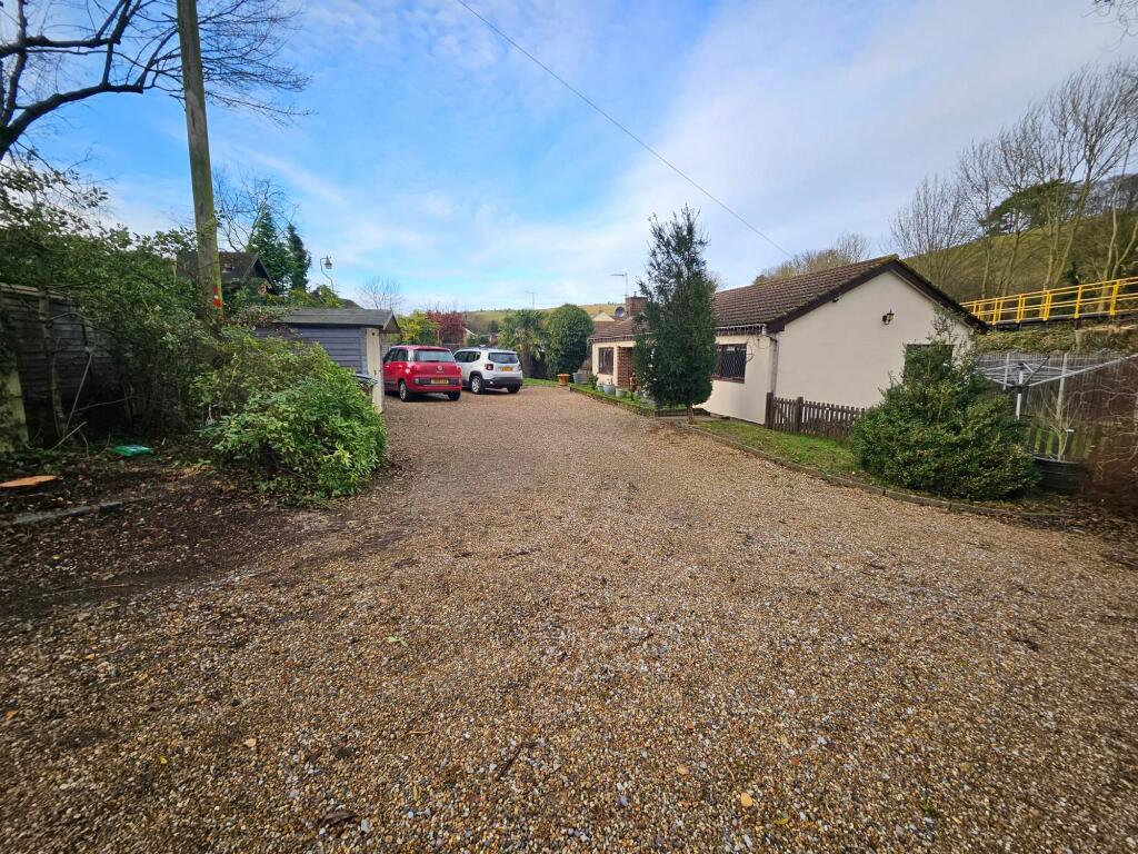 3 bedroom detached bungalow for sale in Stonehall Road, Lydden, CT15