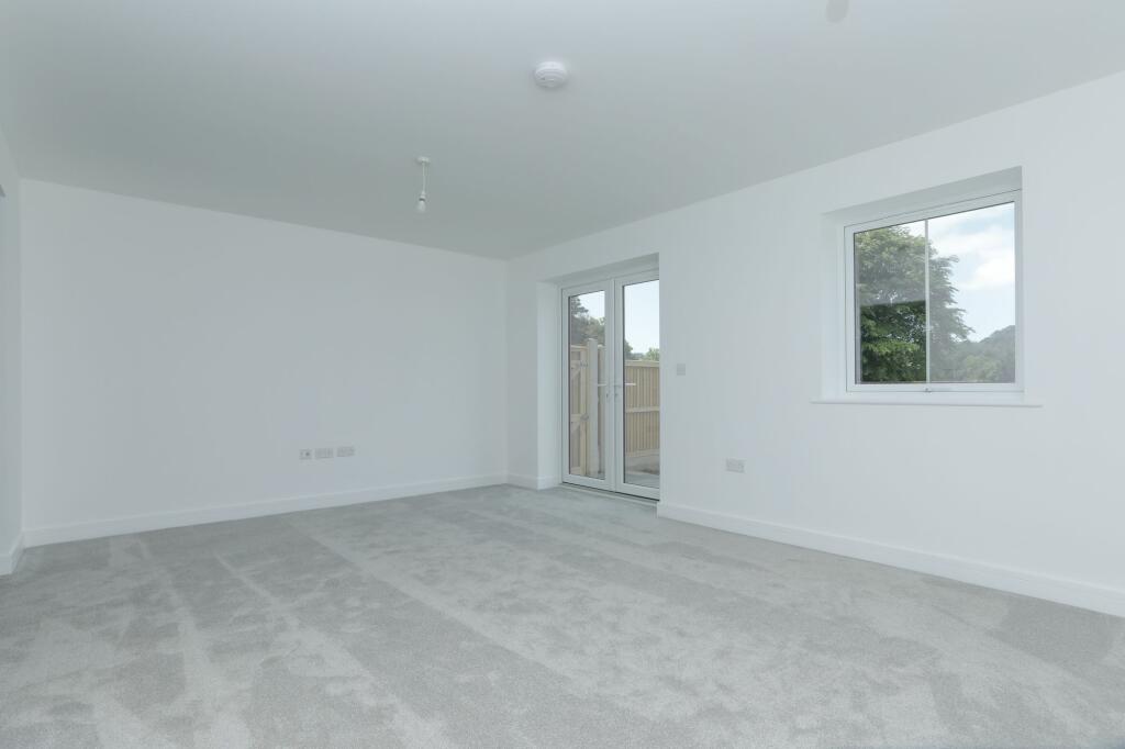 Additional property image - 9 Railway Close, Kearsney, CT16