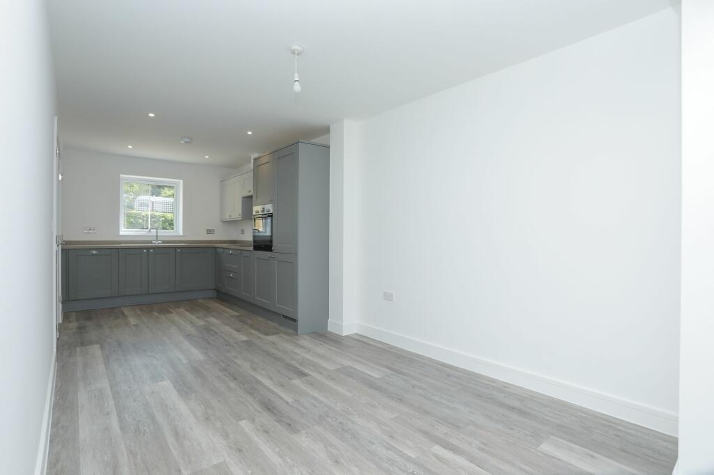 Additional property image - 9 Railway Close, Kearsney, CT16