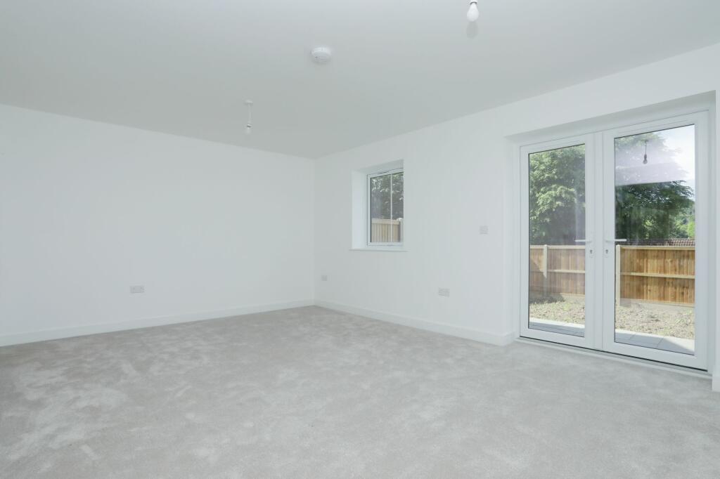 Additional property image - 8 Railway Close, Kearsney, CT16