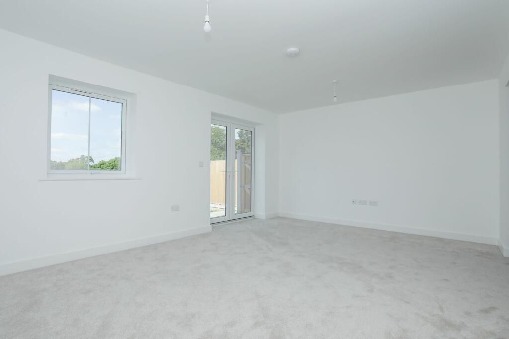 Additional property image - 8 Railway Close, Kearsney, CT16