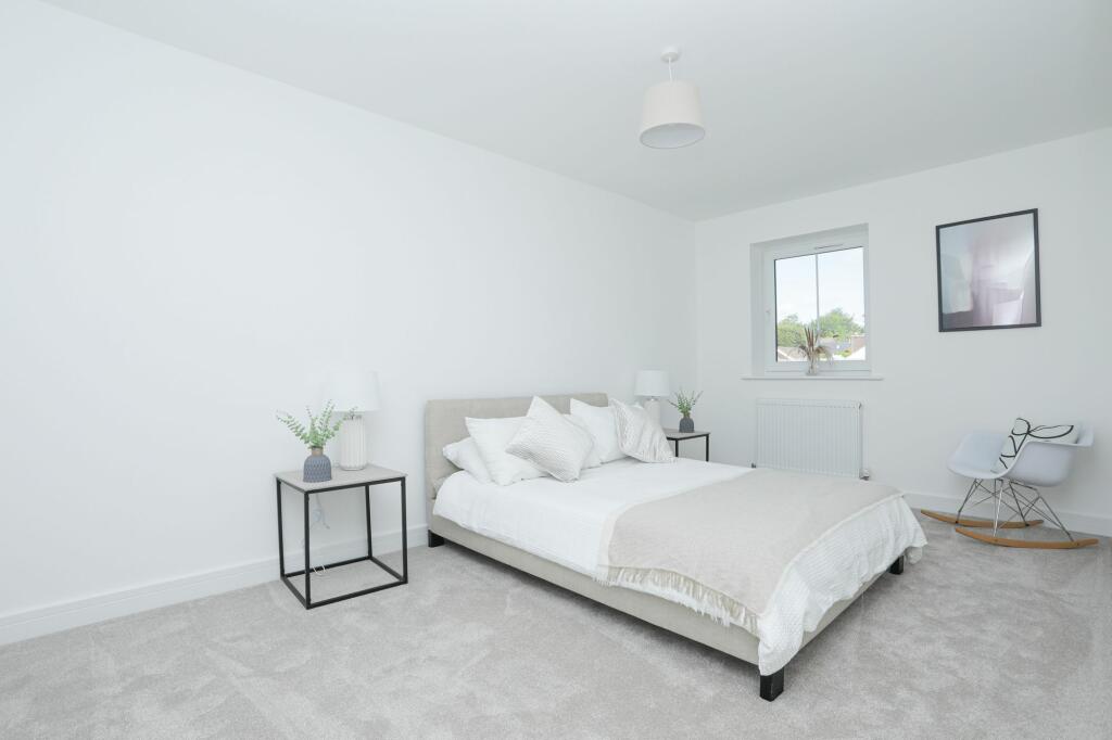 Additional property image - 1 Kearsney Avenue, Kearsney, CT16