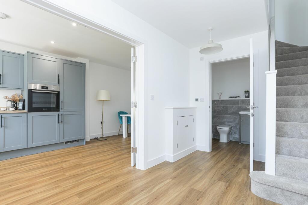 Additional property image - 1 Kearsney Avenue, Kearsney, CT16