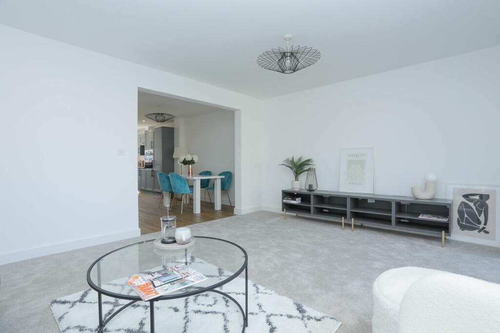 Additional property image - 1 Kearsney Avenue, Kearsney, CT16