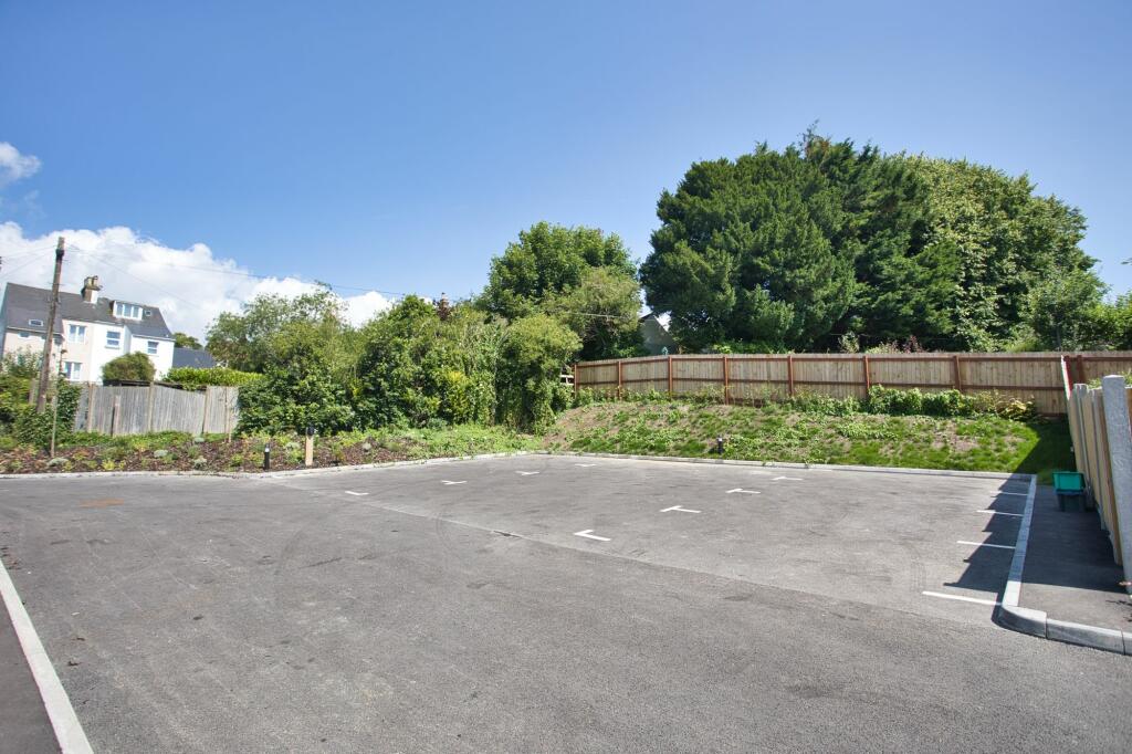Additional property image - 1 Kearsney Avenue, Kearsney, CT16