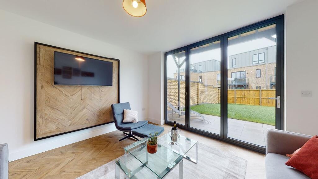 Additional image 10 of 1 Officers View, Guston, CT15