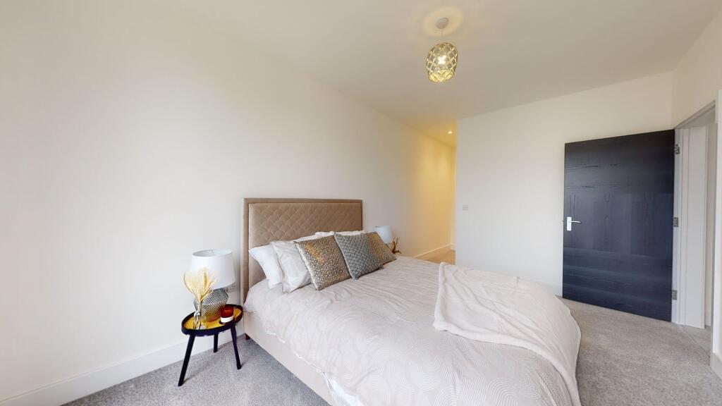 Additional image 15 of 1 Officers View, Guston, CT15